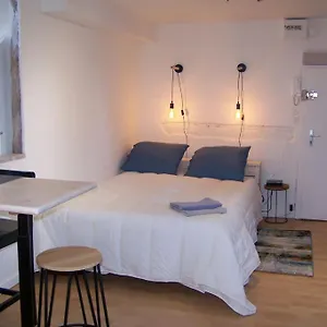 Appartement Rennes: 4 Couchages, Proche Commerces, Bus., Rennes