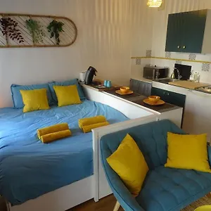 Appartement Le Mail - Cosy - Proche Centre -bord Vilaine-parking, Rennes