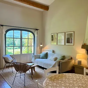https://domaine-de-la-bastidonne.fr-provencehotel.com